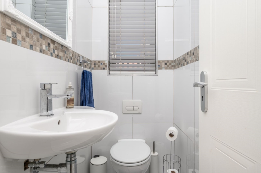 4 Bedroom Property for Sale in Mill Park Eastern Cape